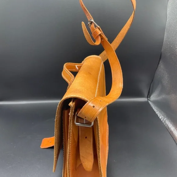 Vintage Handmade Leather Messenger Bag - Picture 4 of 7